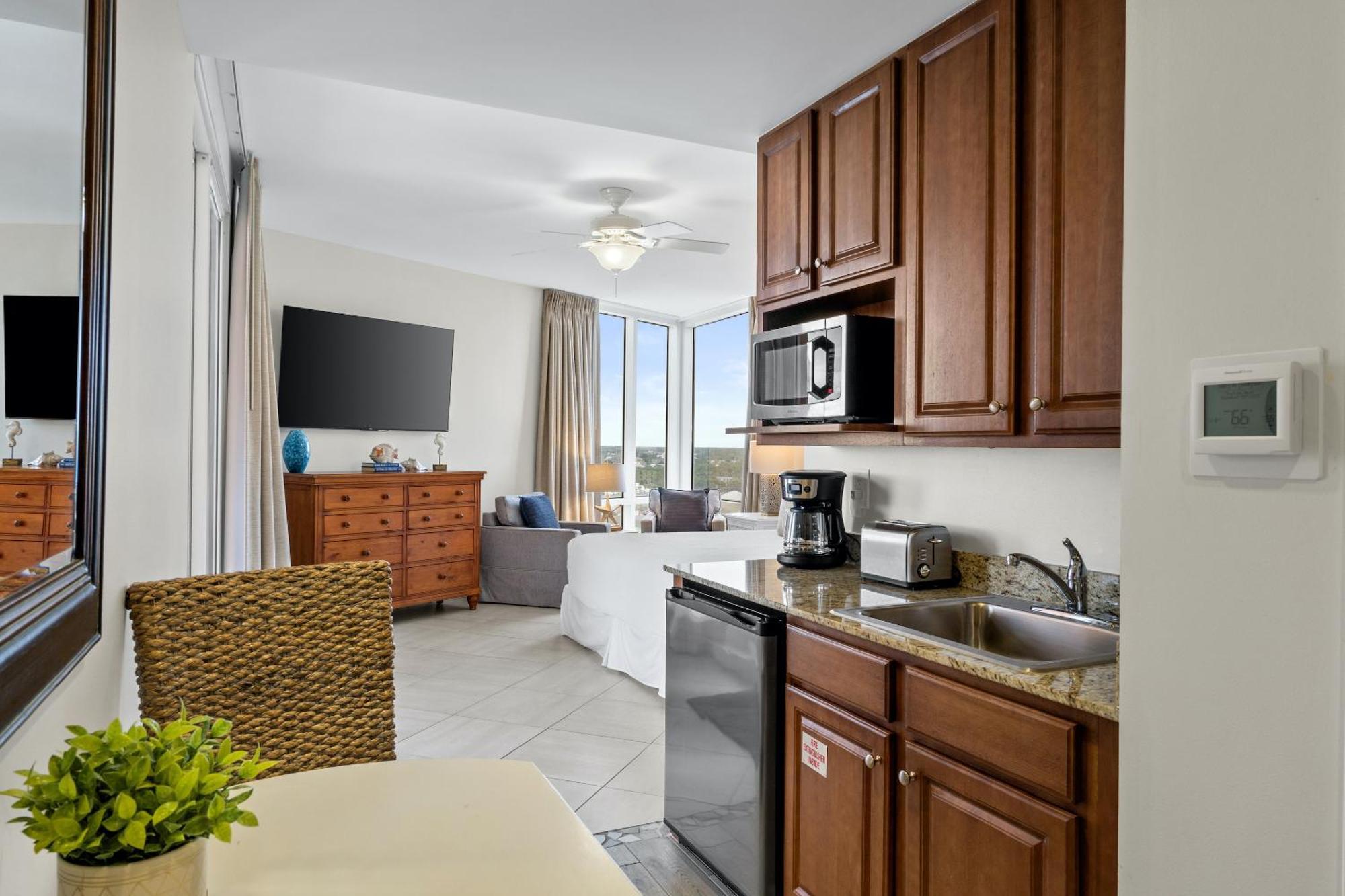 Splash Beach Resort By Panhandle Getaways Panama City Beach Room photo